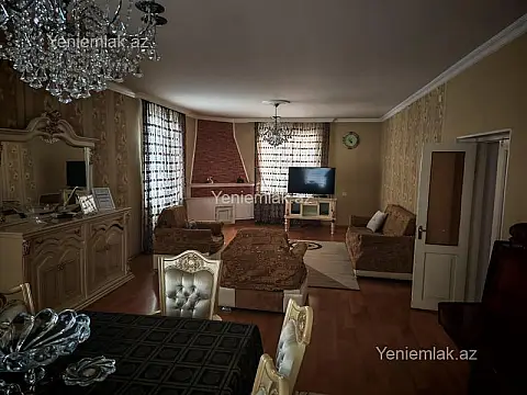 Satılır 4 otaqlı həyət evi 267 m²