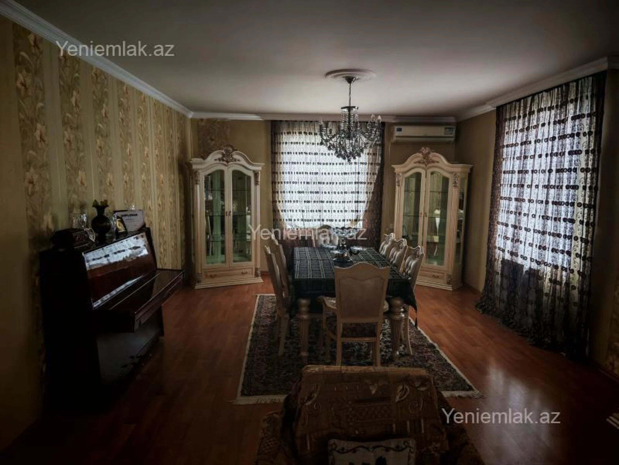 Satılır 4 otaqlı həyət evi 267 m²