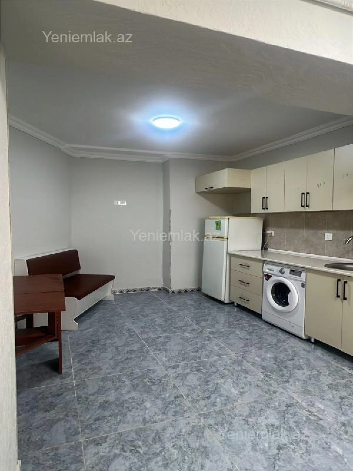 Satılır 3 otaqlı köhnə tikili 50 m²