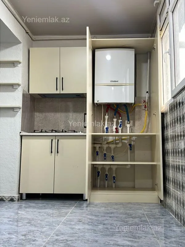 Satılır 3 otaqlı köhnə tikili 50 m²