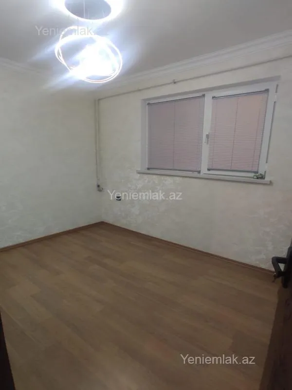 Satılır 3 otaqlı köhnə tikili 60 m²