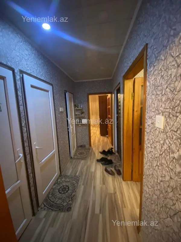 Satılır 3 otaqlı köhnə tikili 60 m²