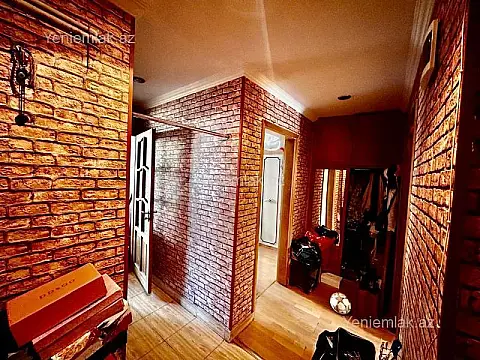 Satılır 2 otaqlı köhnə tikili 55 m²