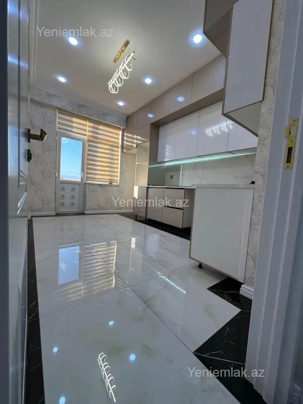 Satılır 2 otaqlı yeni tikili 65 m²