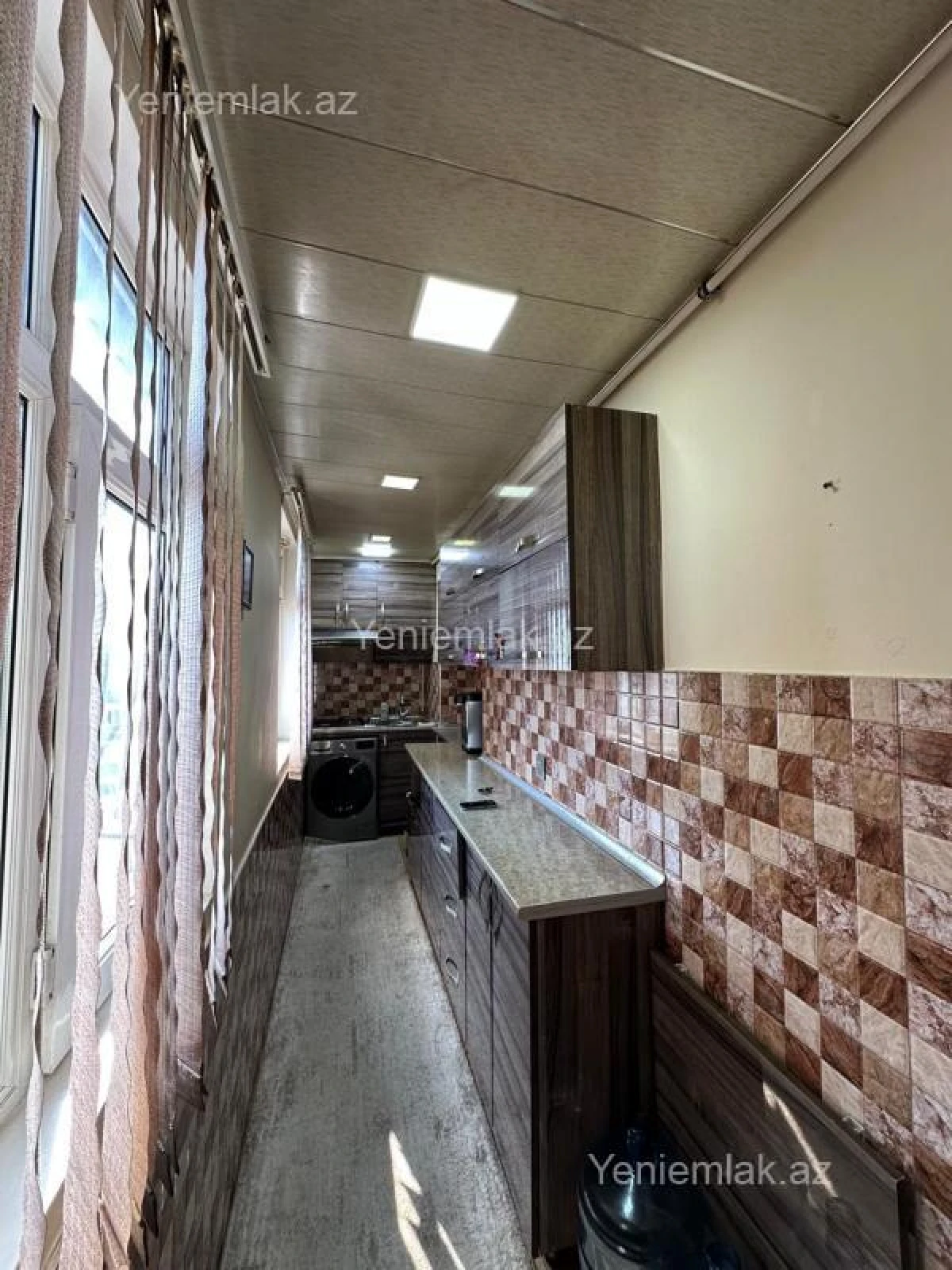 Satılır 2 otaqlı köhnə tikili 60 m²
