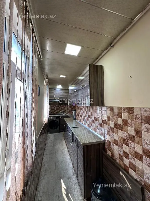 Satılır 2 otaqlı köhnə tikili 60 m²
