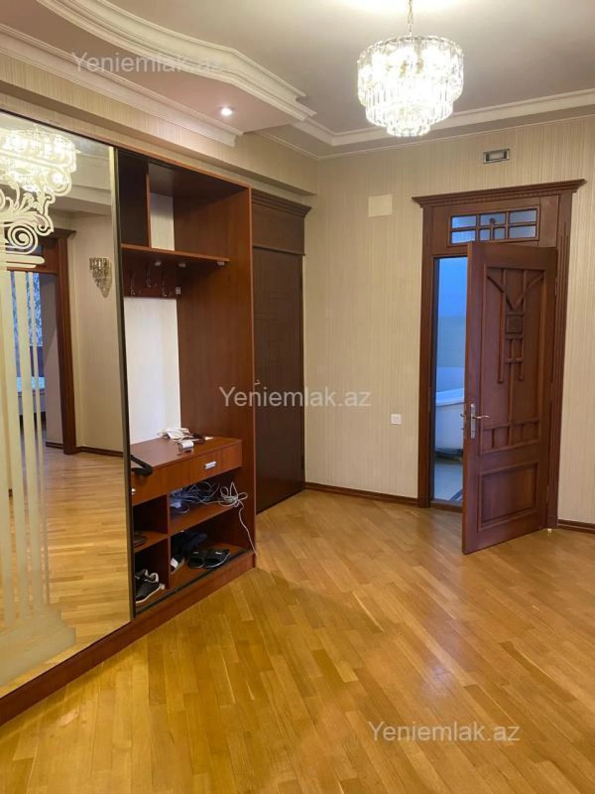 Satılır 3 otaqlı yeni tikili 156 m²