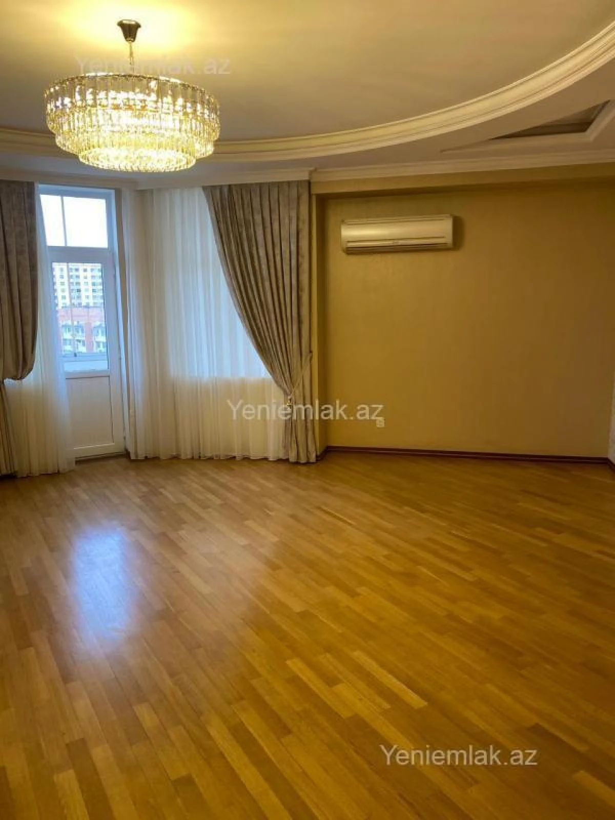 Satılır 3 otaqlı yeni tikili 156 m²