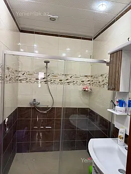 Satılır 3 otaqlı yeni tikili 130 m²