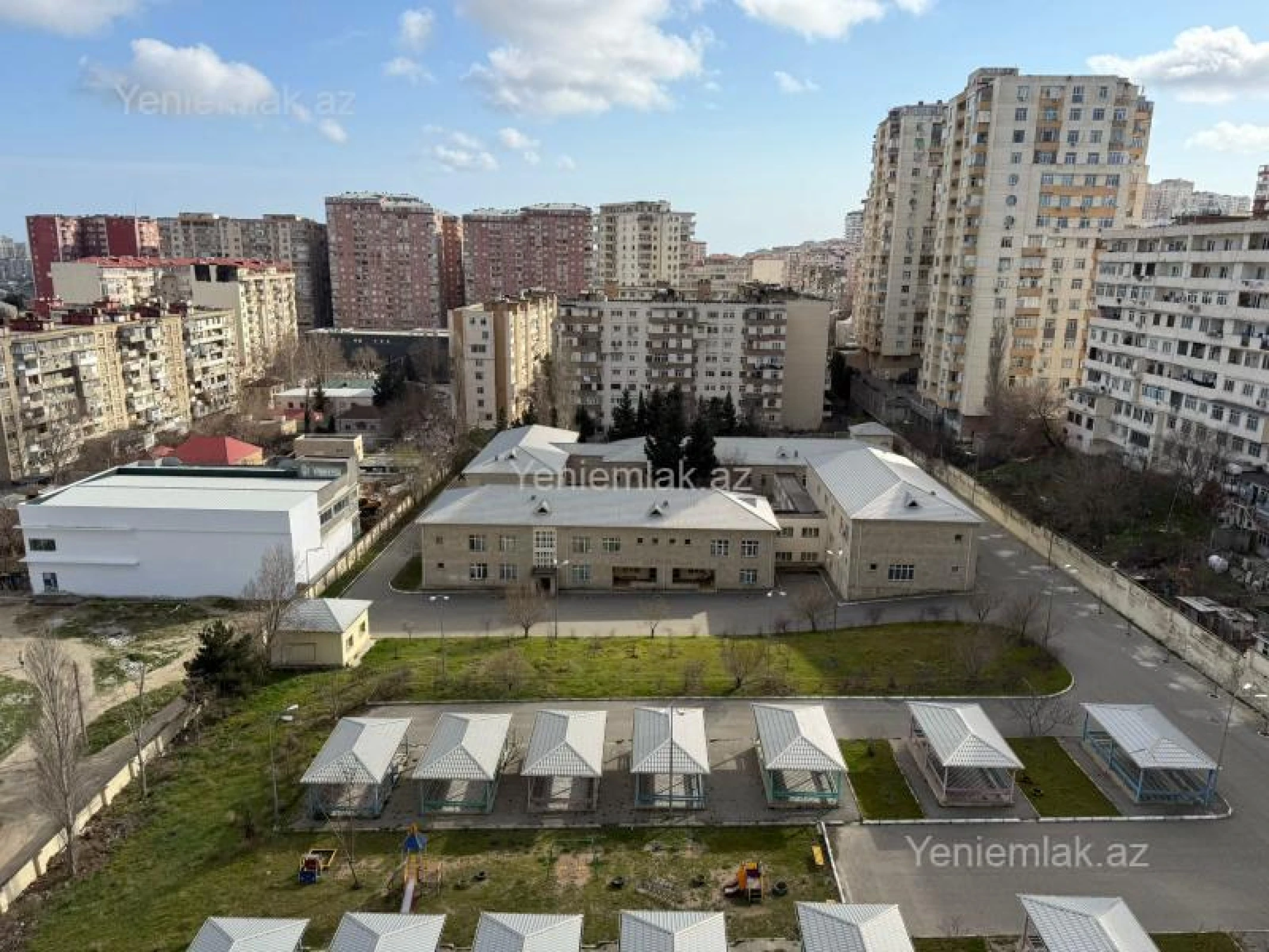 Satılır 3 otaqlı yeni tikili 130 m²