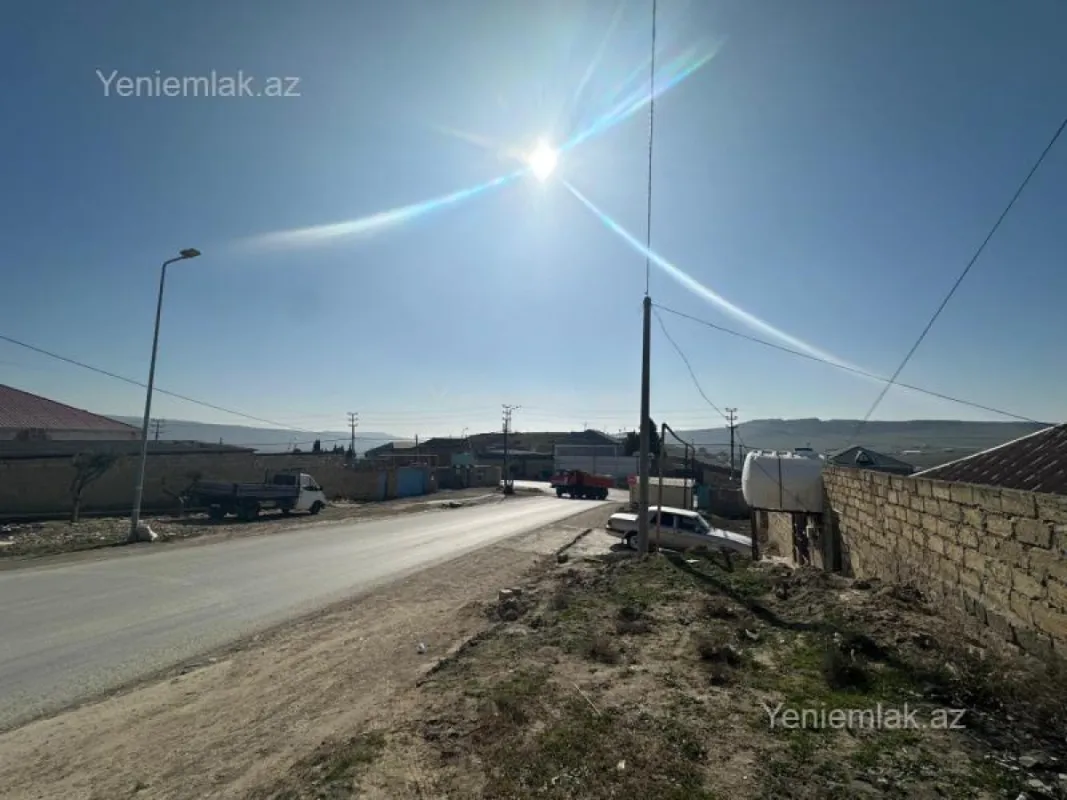 Satılır 16 otaqlı həyət evi 719 m²