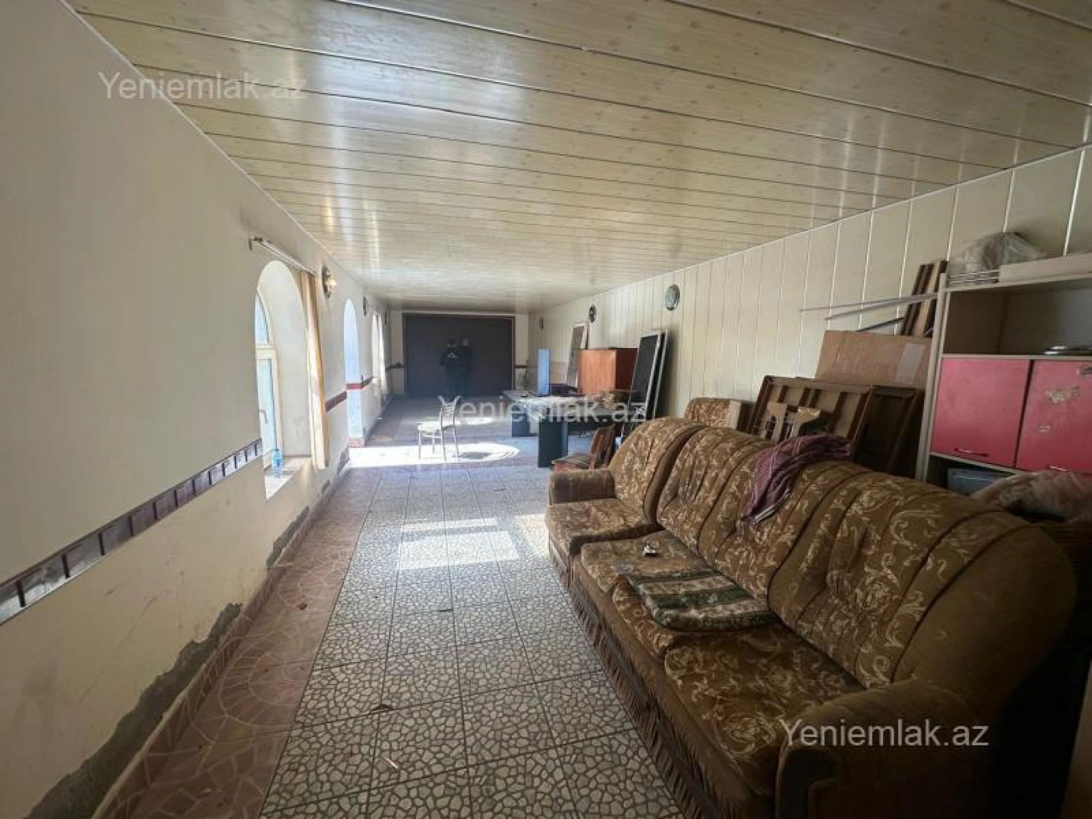 Satılır 16 otaqlı həyət evi 719 m²