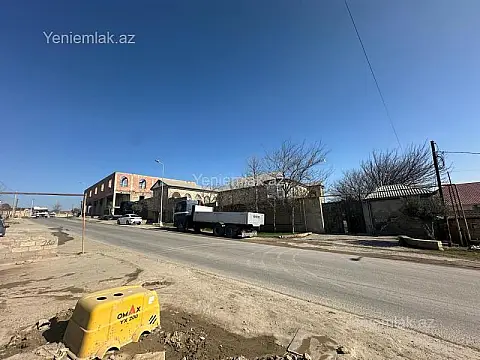 Satılır 16 otaqlı həyət evi 719 m²