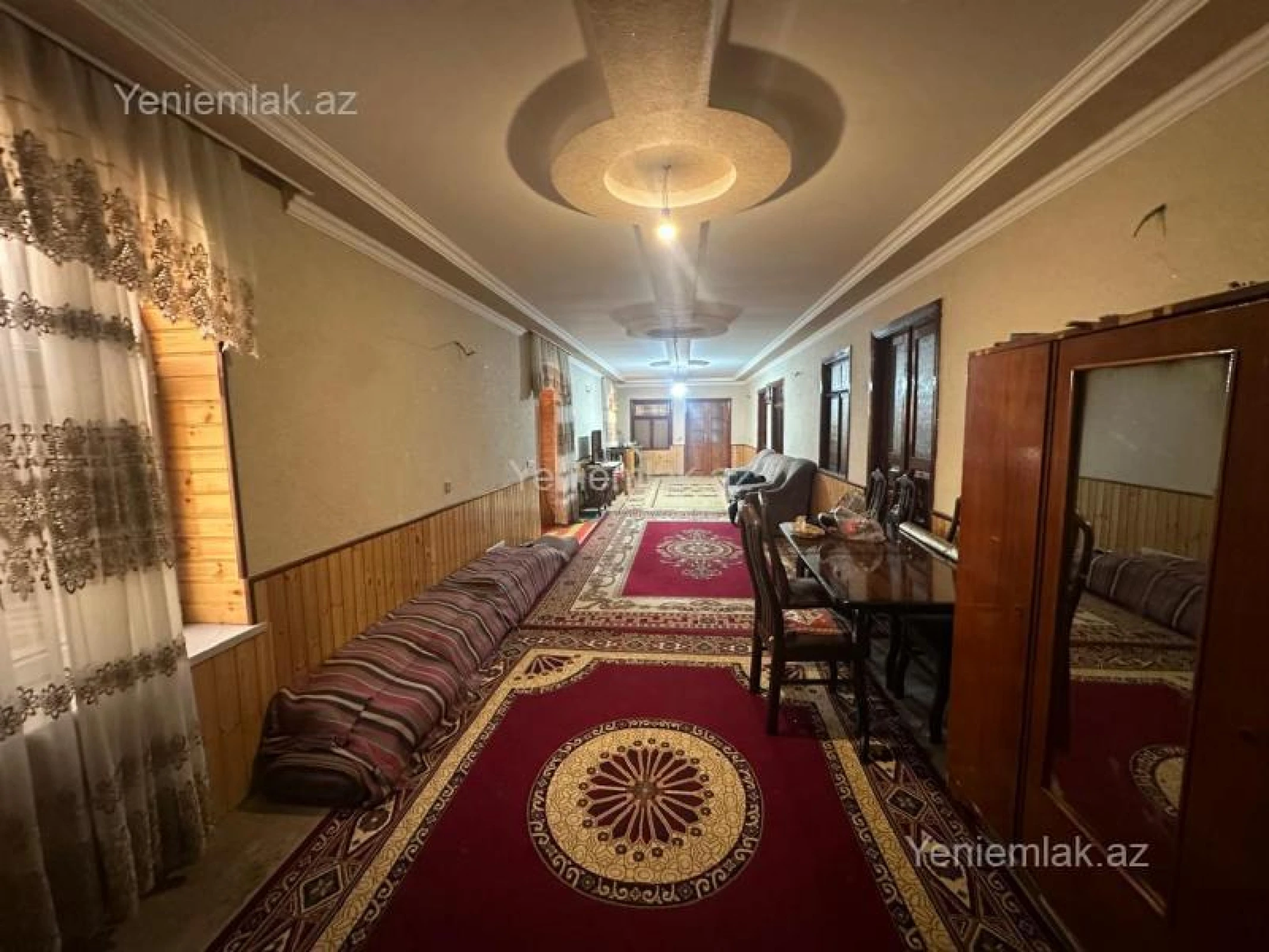 Satılır 16 otaqlı həyət evi 719 m²