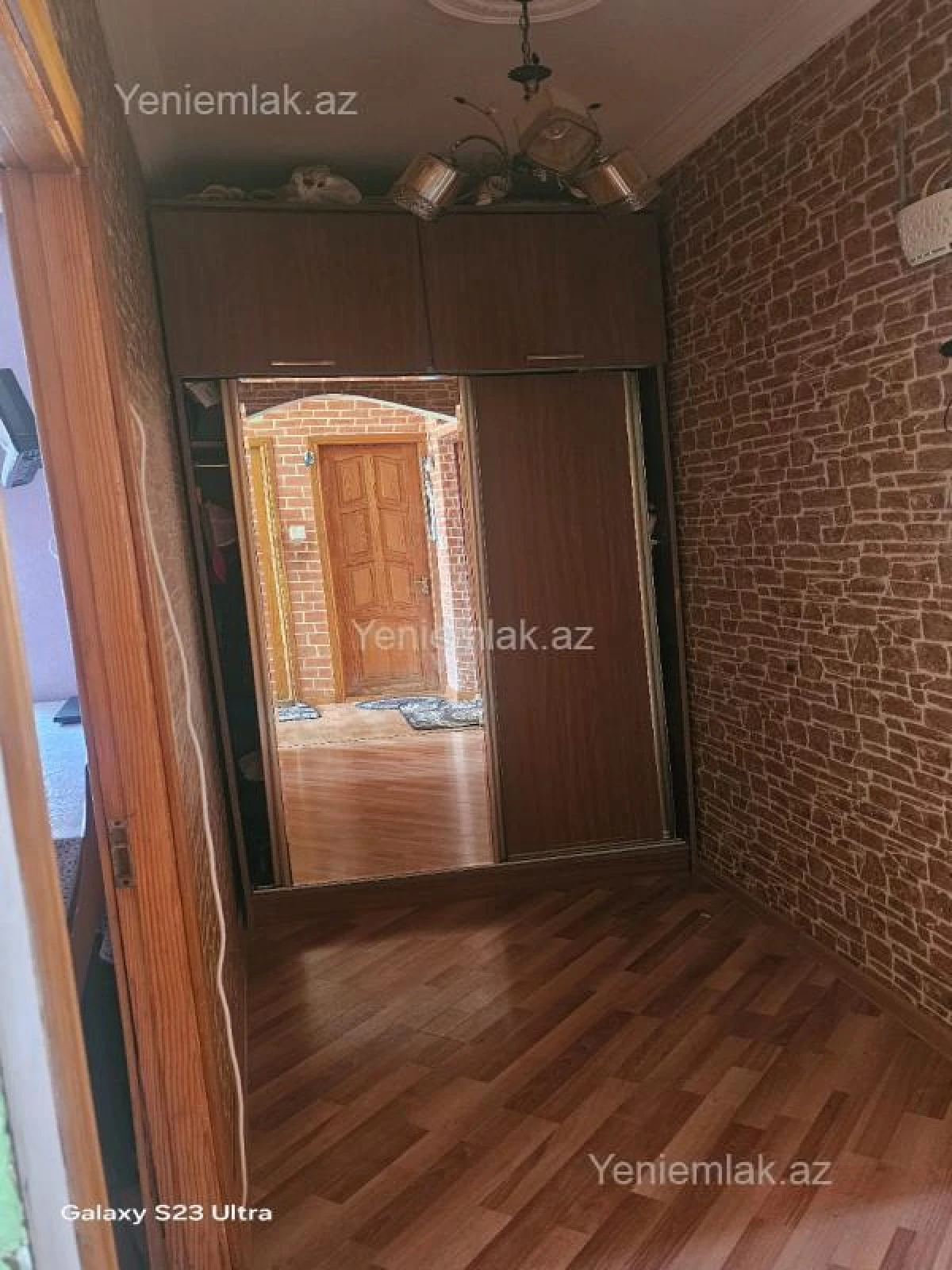 Satılır 2 otaqlı köhnə tikili 60 m²