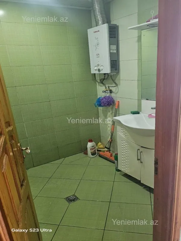 Satılır 2 otaqlı köhnə tikili 60 m²