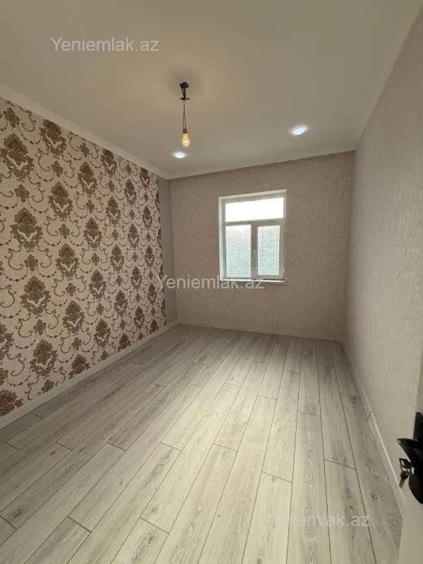 Satılır 4 otaqlı həyət evi 180 m²