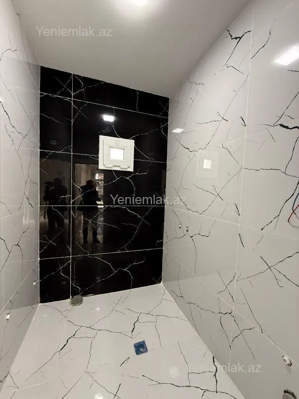 Satılır 4 otaqlı həyət evi 180 m²