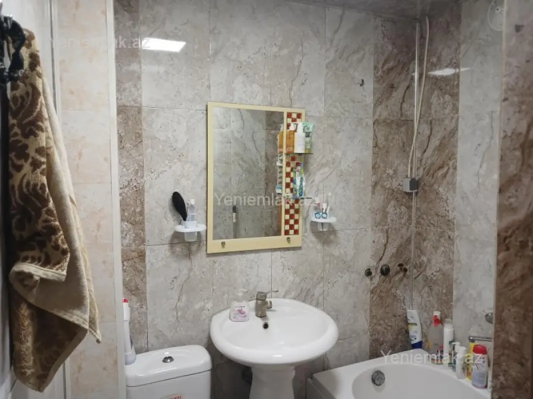 Satılır 1 otaqlı köhnə tikili 34 m²