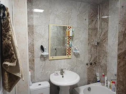 Satılır 1 otaqlı köhnə tikili 34 m²