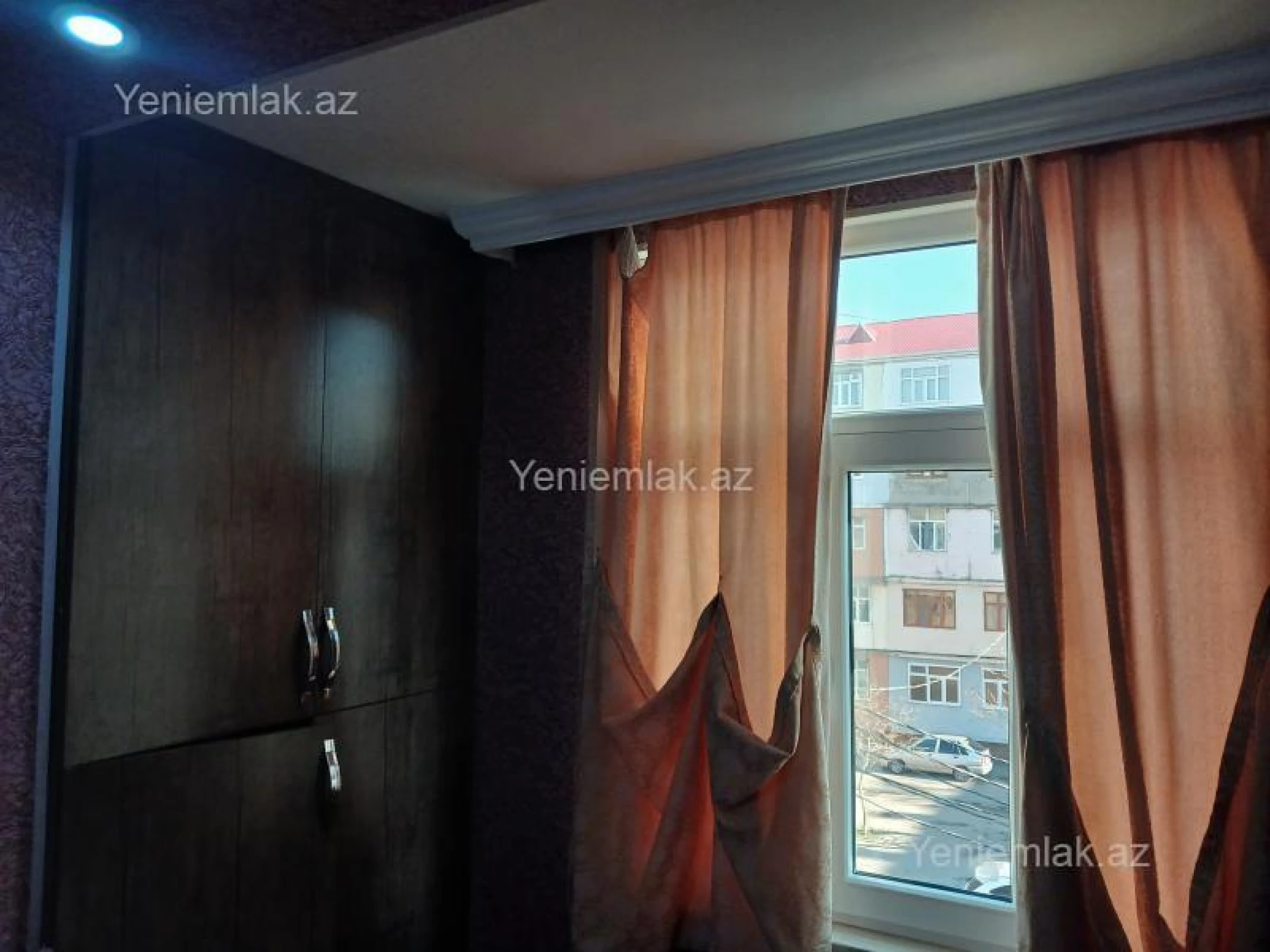Satılır 1 otaqlı köhnə tikili 34 m²