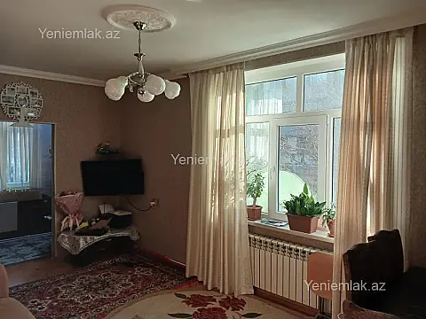 Satılır 1 otaqlı köhnə tikili 34 m²