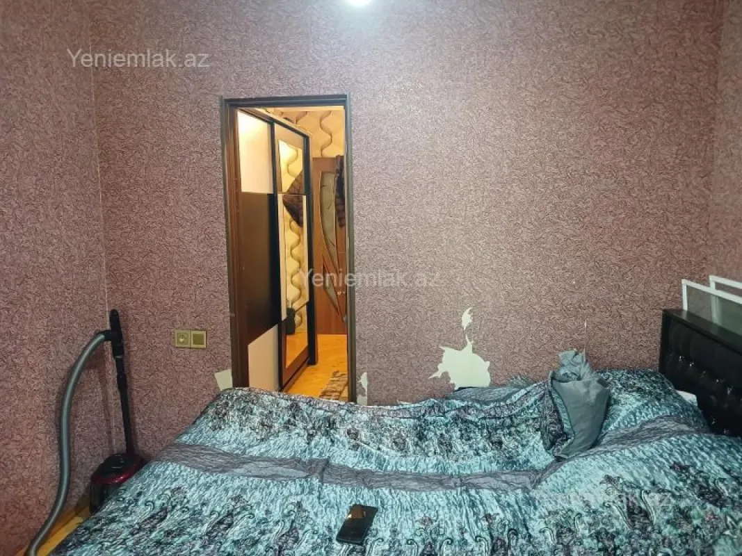 Satılır 1 otaqlı köhnə tikili 34 m²