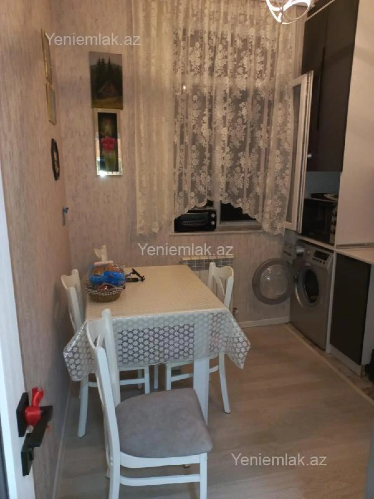 Satılır 2 otaqlı köhnə tikili 60 m²