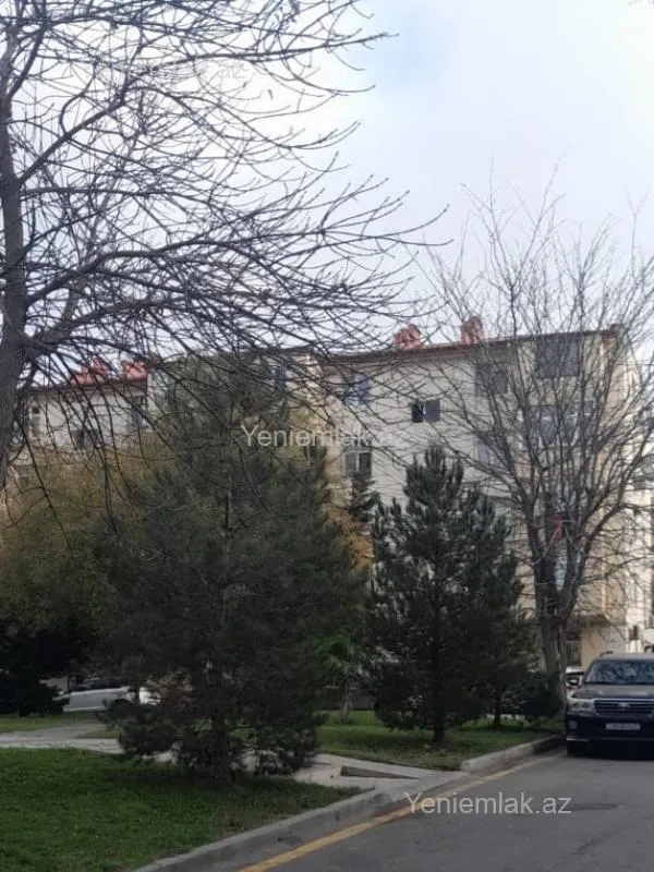 Satılır 1 otaqlı köhnə tikili 35 m²