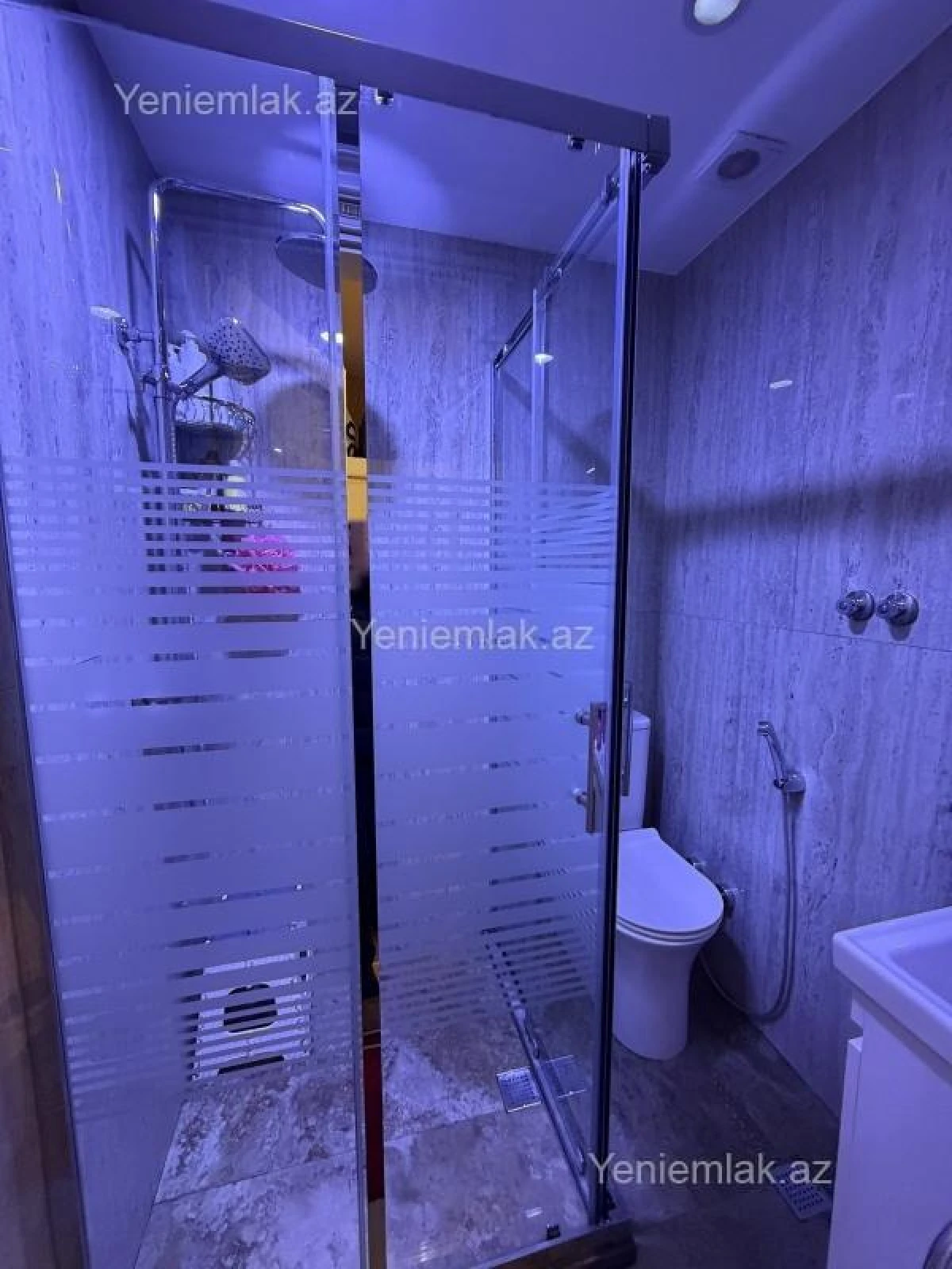 Satılır 3 otaqlı yeni tikili 150 m²