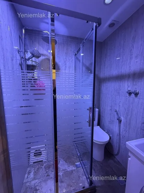 Satılır 3 otaqlı yeni tikili 150 m²