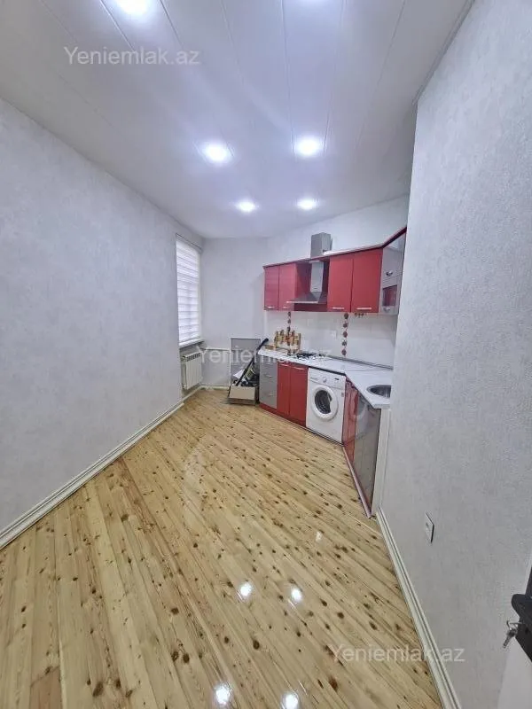 Satılır 2 otaqlı yeni tikili 75 m²