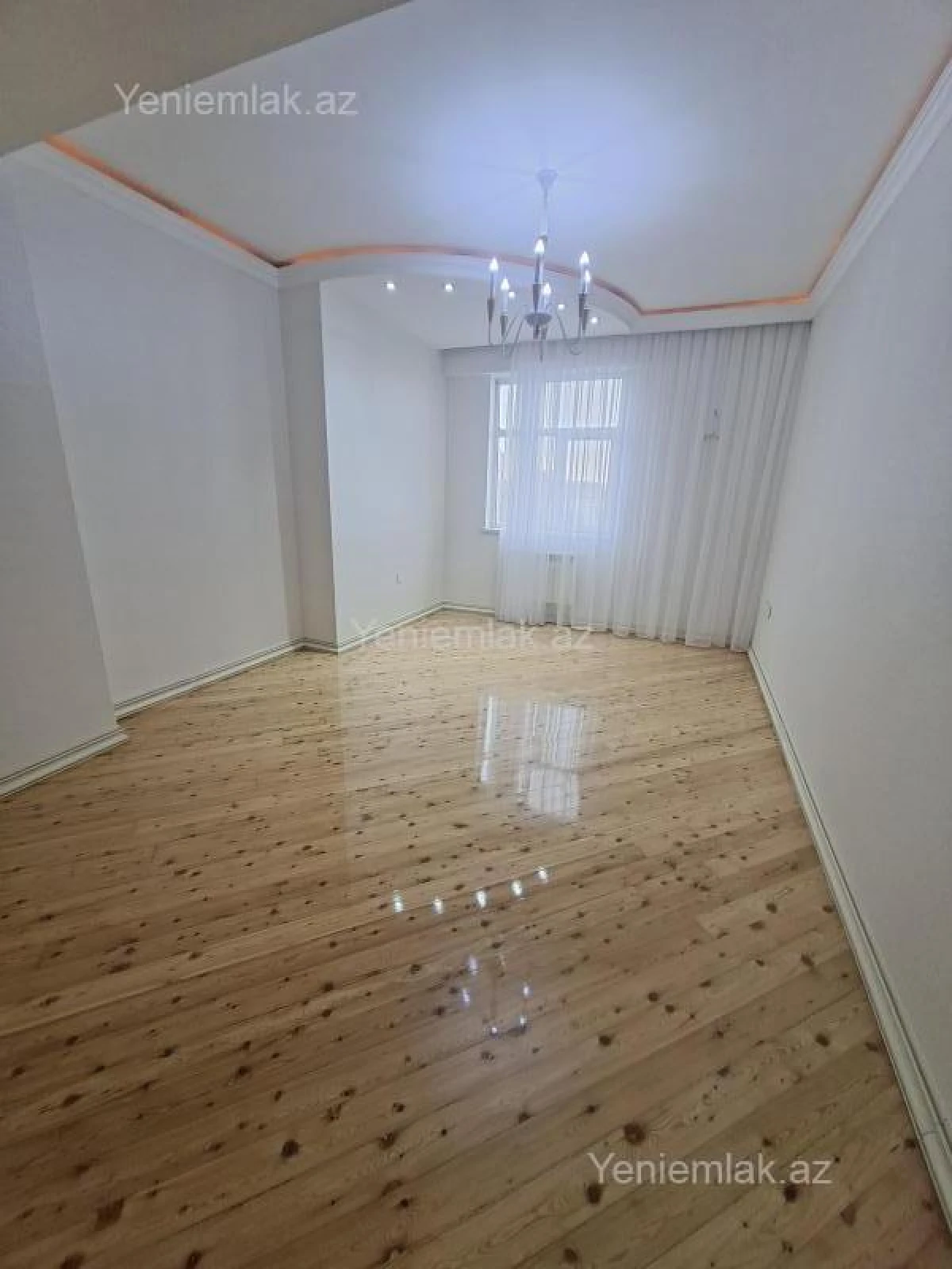 Satılır 2 otaqlı yeni tikili 75 m²
