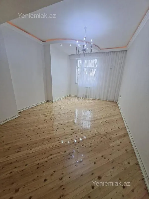 Satılır 2 otaqlı yeni tikili 75 m²