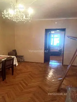 Satılır 2 otaqlı köhnə tikili 55 m²