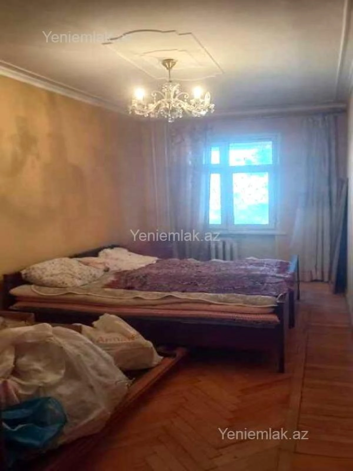 Satılır 2 otaqlı köhnə tikili 55 m²