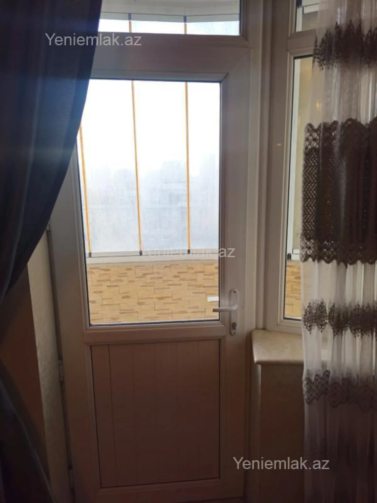 Satılır 3 otaqlı yeni tikili 130 m²