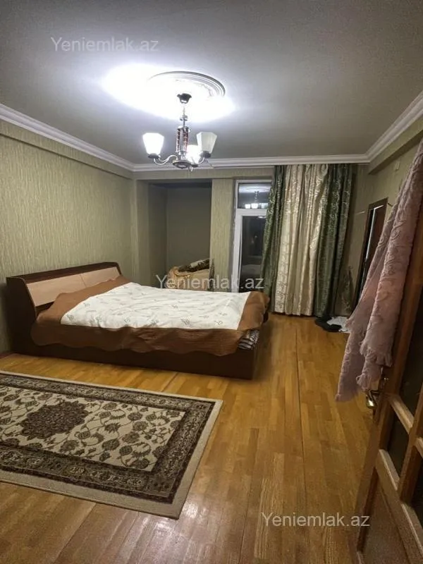 Satılır 3 otaqlı yeni tikili 120 m²