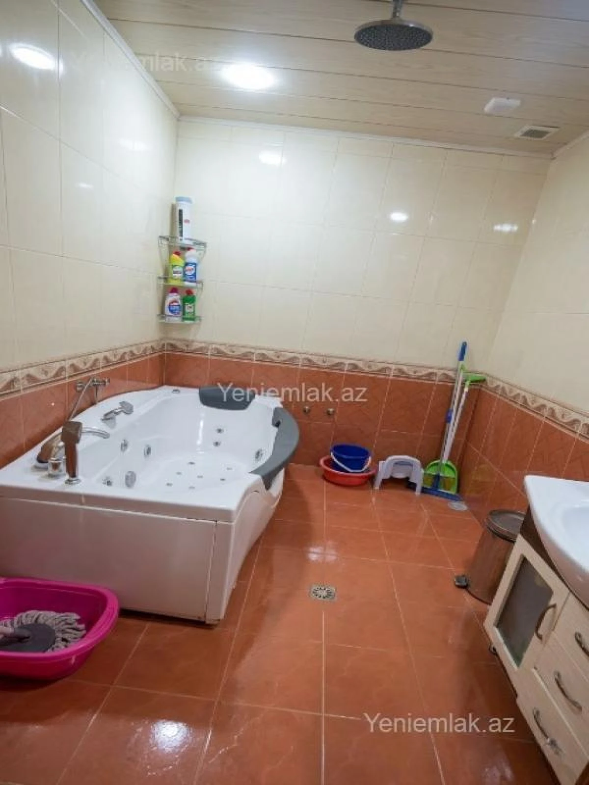 Satılır 3 otaqlı yeni tikili 120 m²