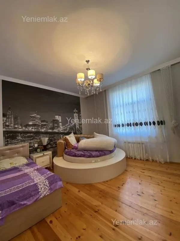 Satılır 3 otaqlı həyət evi 220 m²