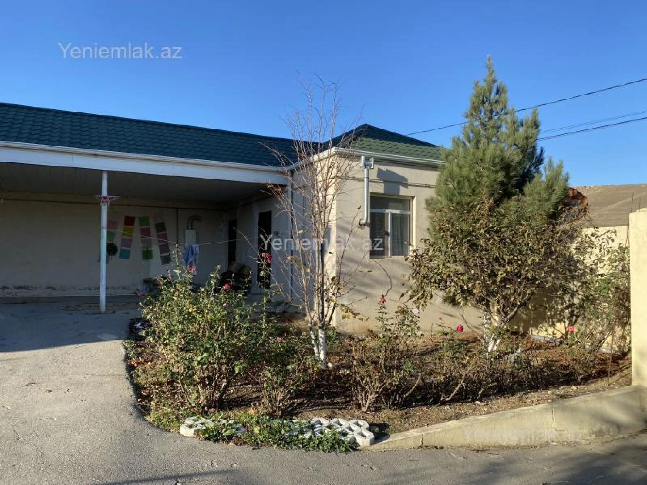 Satılır 3 otaqlı həyət evi 220 m²