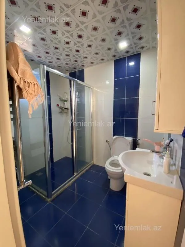 Satılır 3 otaqlı həyət evi 220 m²
