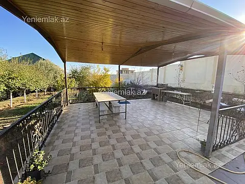 Satılır 3 otaqlı həyət evi 220 m²