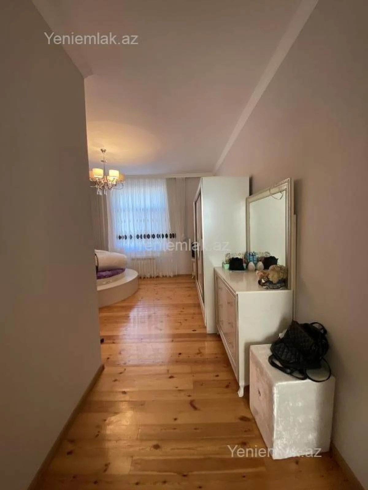 Satılır 3 otaqlı həyət evi 220 m²