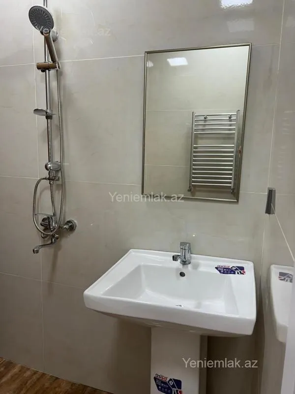 Satılır 2 otaqlı yeni tikili 83 m²