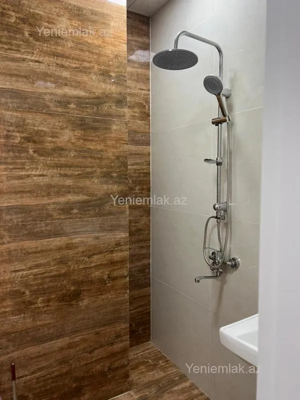 Satılır 2 otaqlı yeni tikili 83 m²