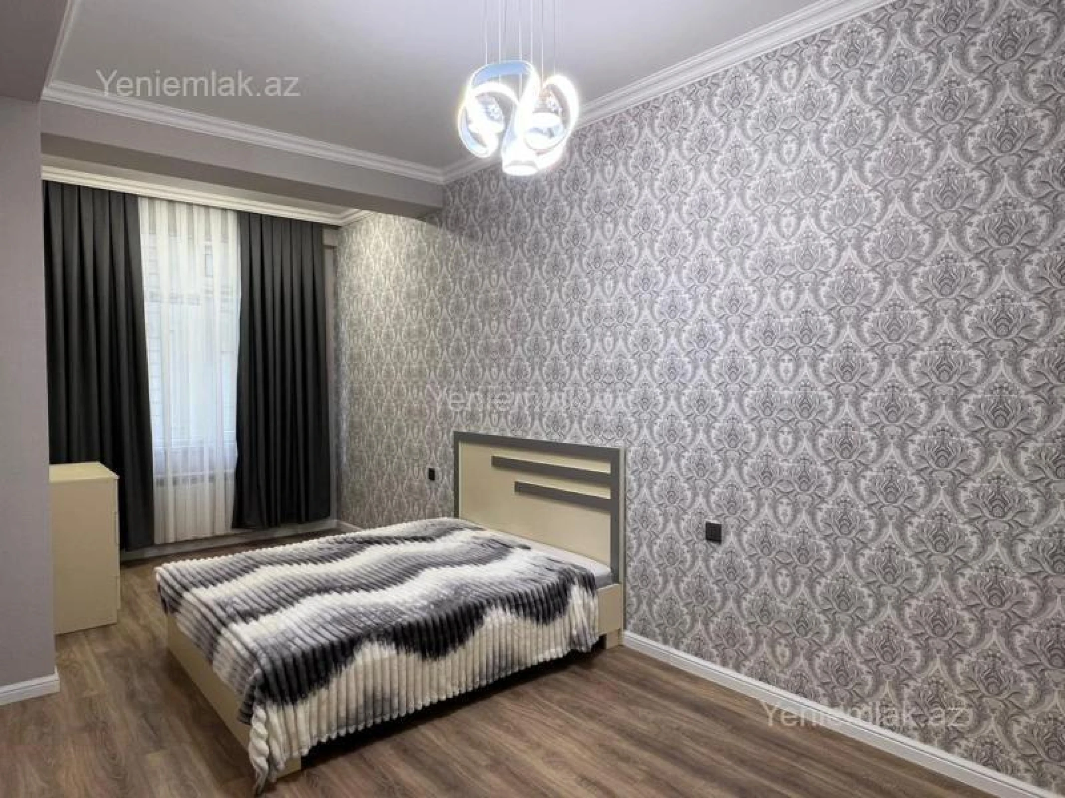 Satılır 2 otaqlı yeni tikili 83 m²