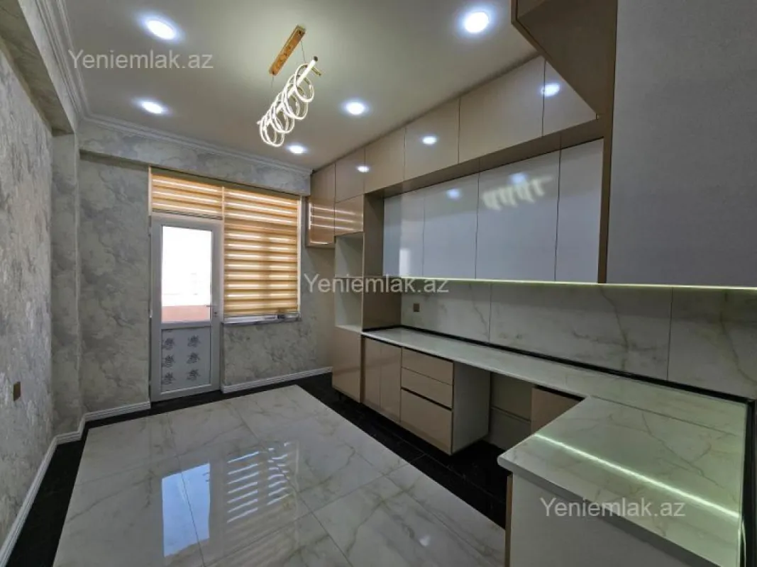Satılır 2 otaqlı yeni tikili 65 m²