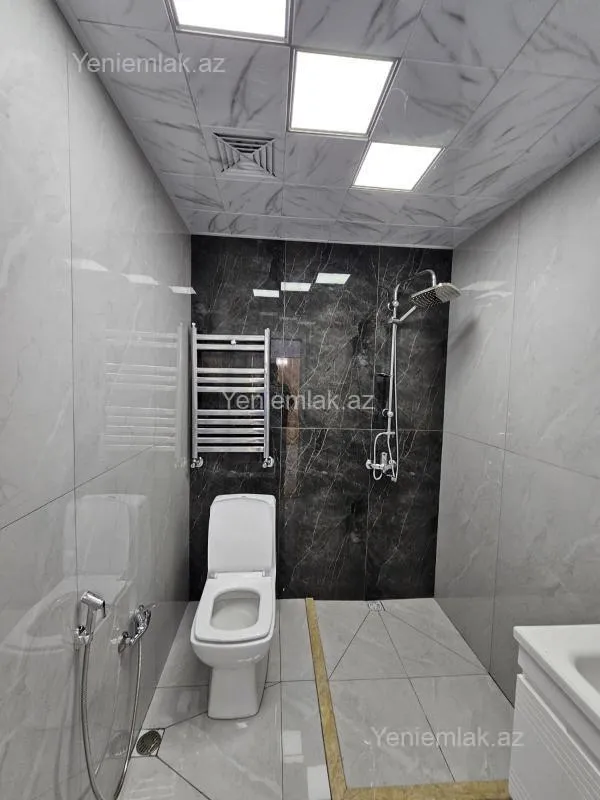 Satılır 2 otaqlı yeni tikili 65 m²