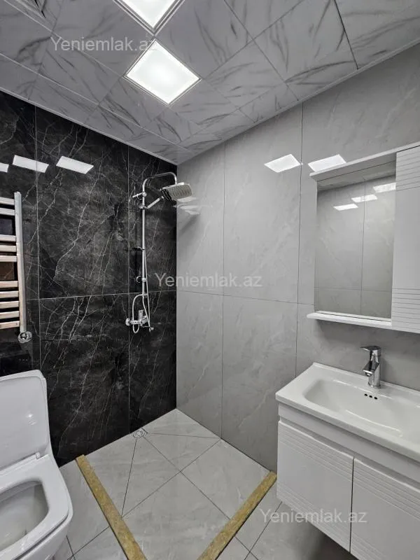 Satılır 2 otaqlı yeni tikili 65 m²